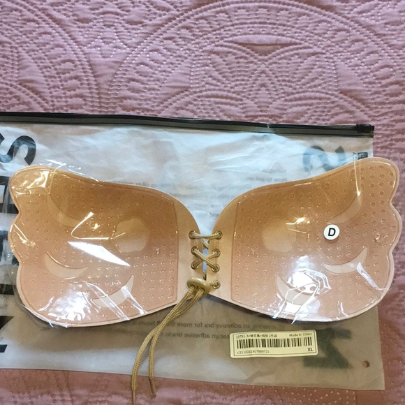 Lace Up Self Adhesive Bra - Picture 2 of 10